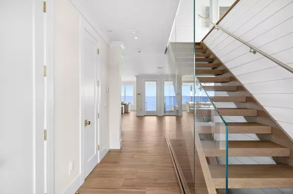East Quogue, NY 11942,15 Shinnecock RD