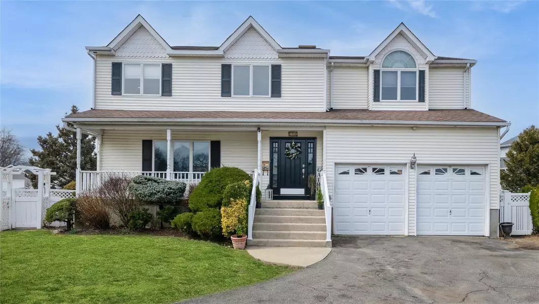 1312 Cayuga AVE, North Bellmore, NY 11710