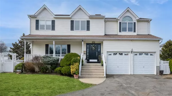 1312 Cayuga AVE, North Bellmore, NY 11710