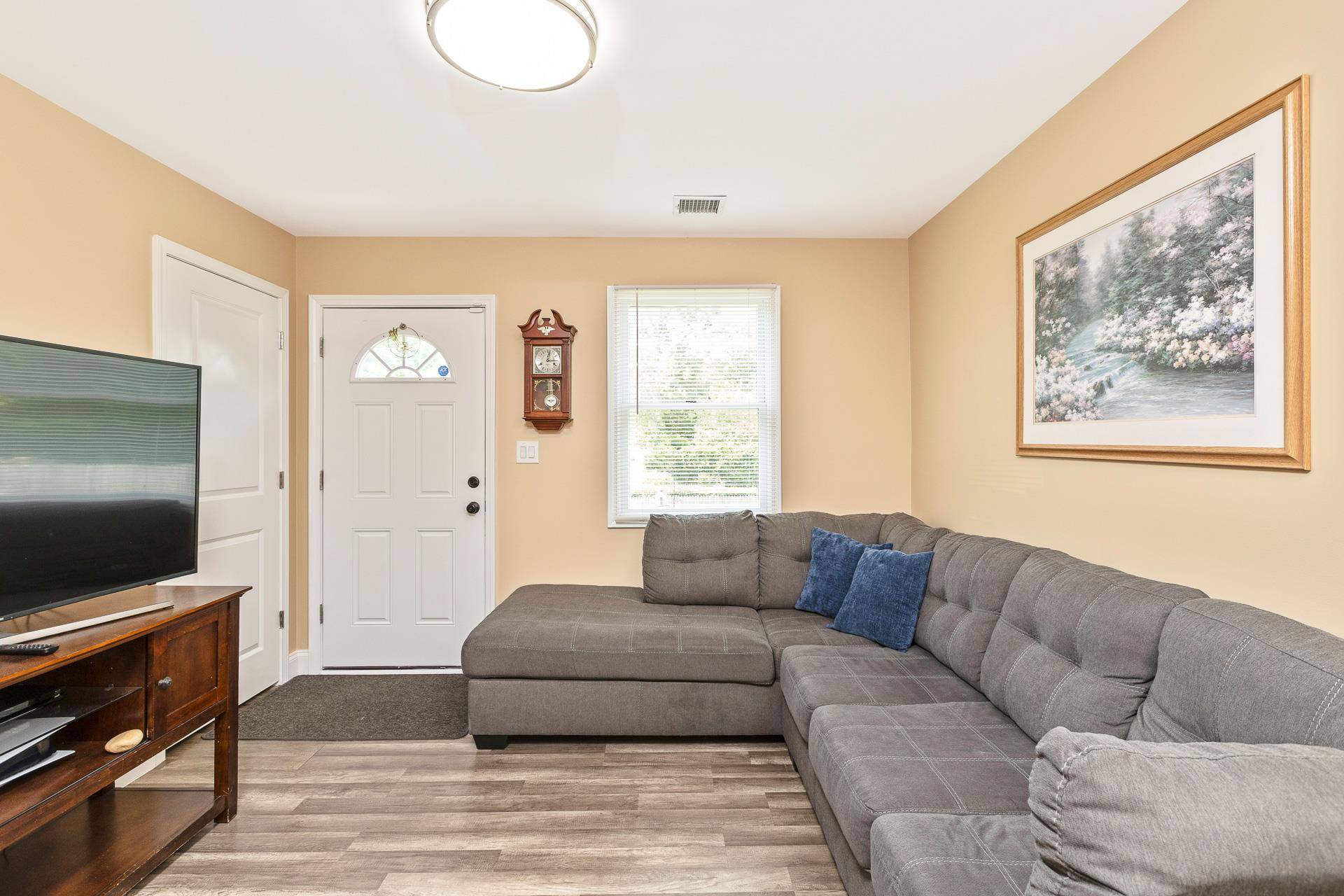 Shirley, NY 11967,2 Lafayette DR