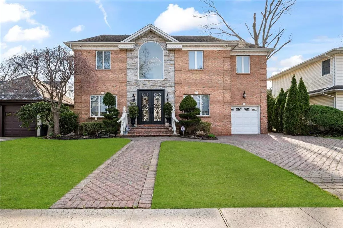 Garden City, NY 11530,173 Sackville RD