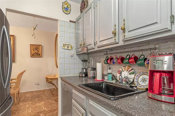 East Elmhurst, NY 11369,32-40 89 ST #110