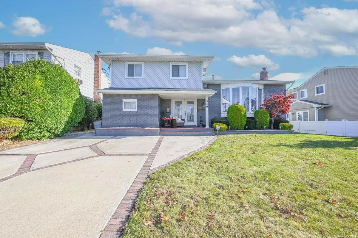 Baldwin Harbor, NY 11510,3491 Howard BLVD