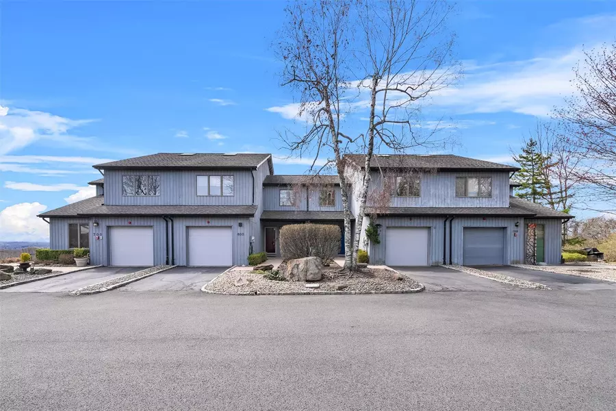 900 Astri TER, Valley Cottage, NY 10989