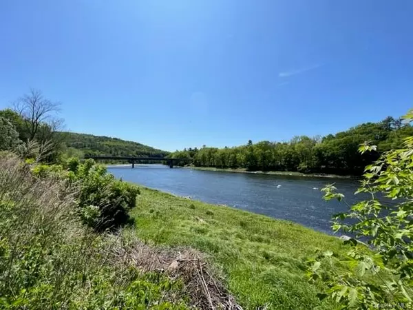 Barryville, NY 12719,32 River RD