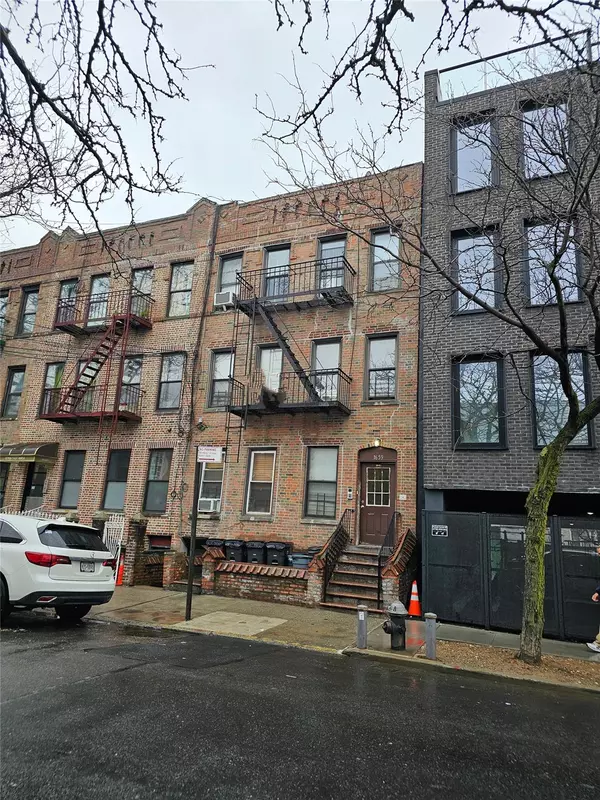 Ridgewood, NY 11385,16-59 summerfield street