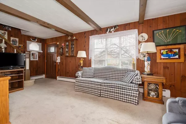 Bellmore, NY 11710,601 Hughes ST