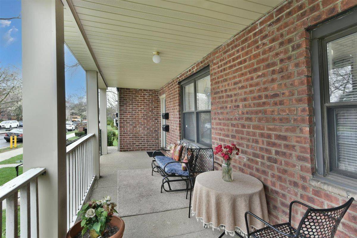Fresh Meadows, NY 11365,196-65 69TH AVE #1 FL