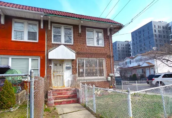Far Rockaway, NY 11691,2202 Loretta RD