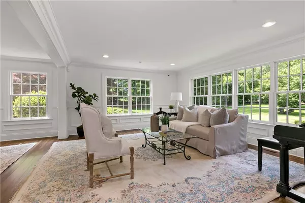 Chappaqua, NY 10514,70 Haights Cross RD