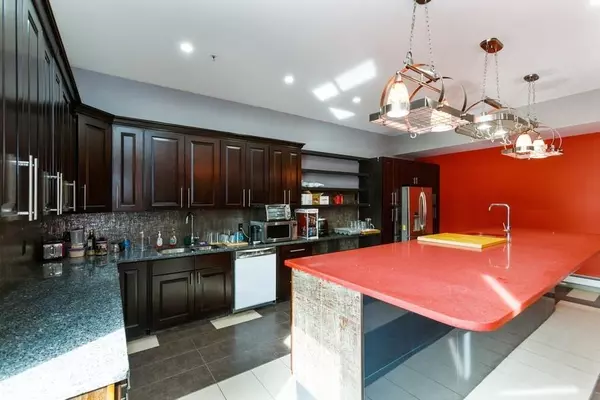 College Point, NY 11356,15-32 127 ST