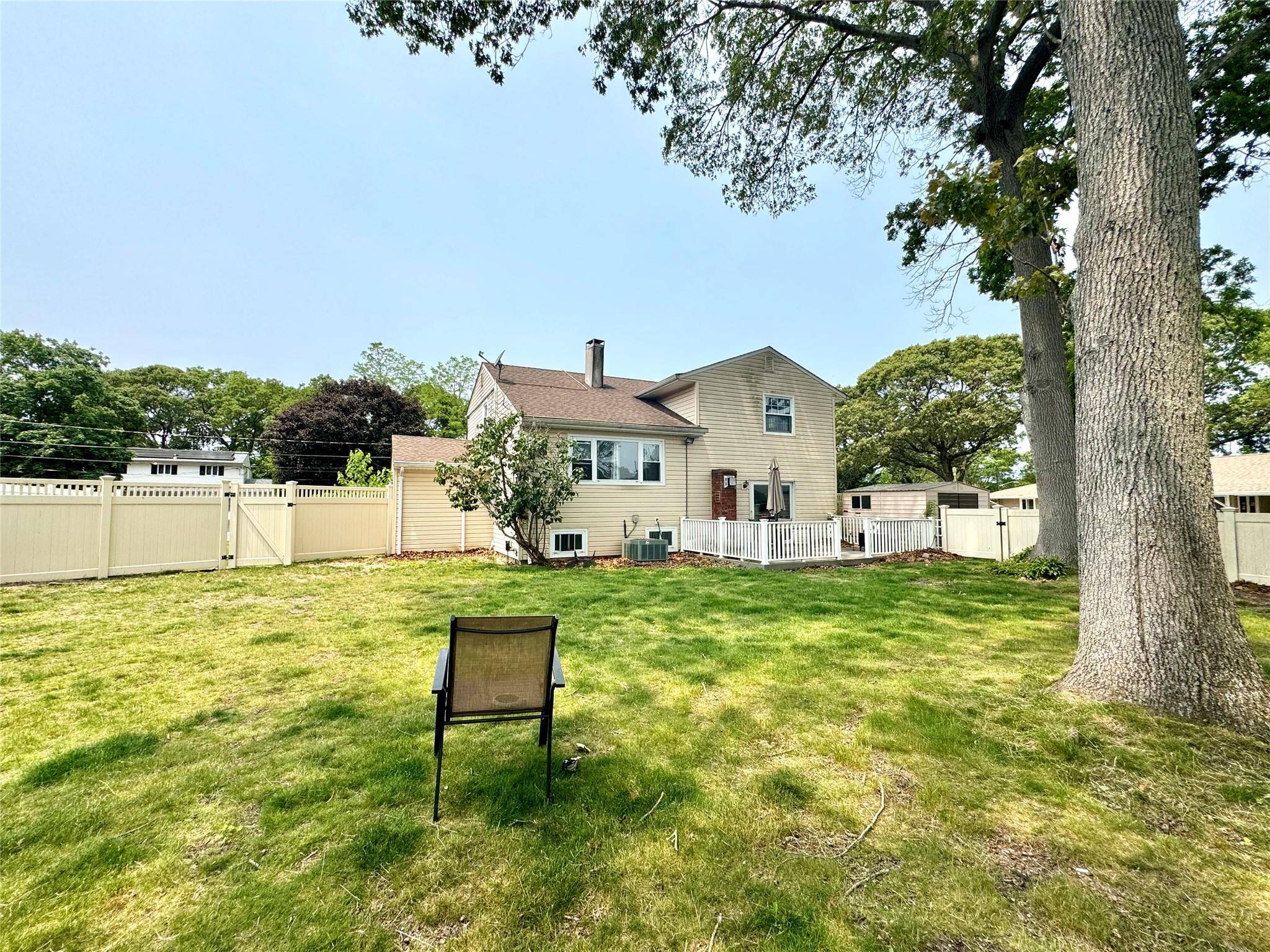 Selden, NY 11784,3 Mueller DR