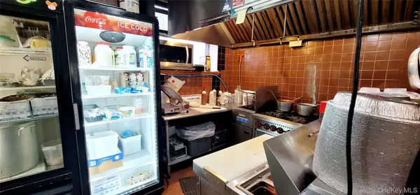 Poughkeepsie, NY 12601,264 North RD