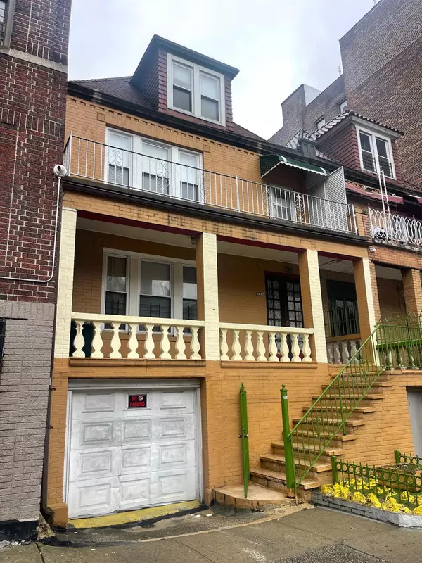 2870 Grand Concourse, Bronx, NY 10458