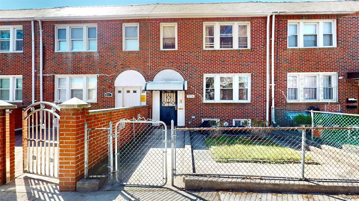 Woodside, NY 11377,32-16 54 St