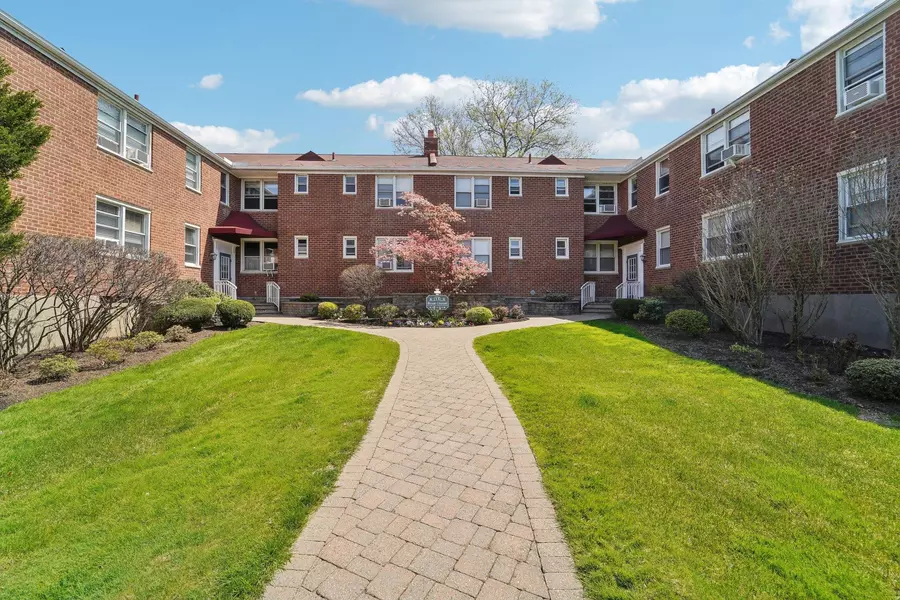 13 Bryant CRES #2C, White Plains, NY 10605