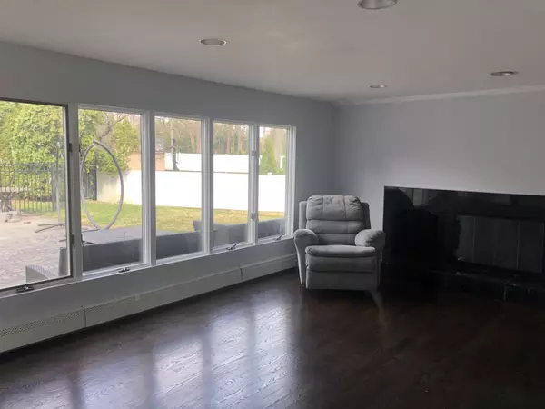 East Northport, NY 11731,104 Gail CT
