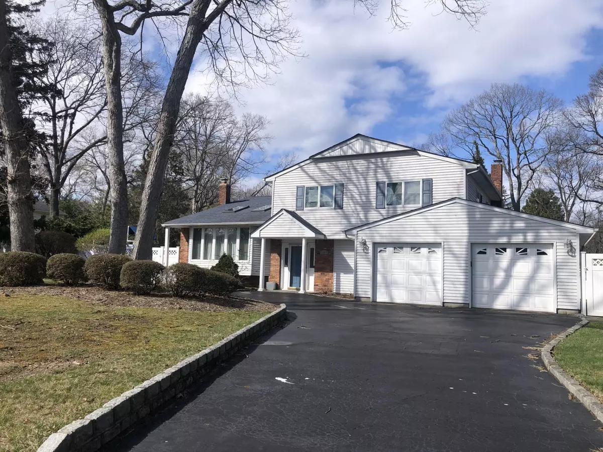 East Northport, NY 11731,104 Gail CT