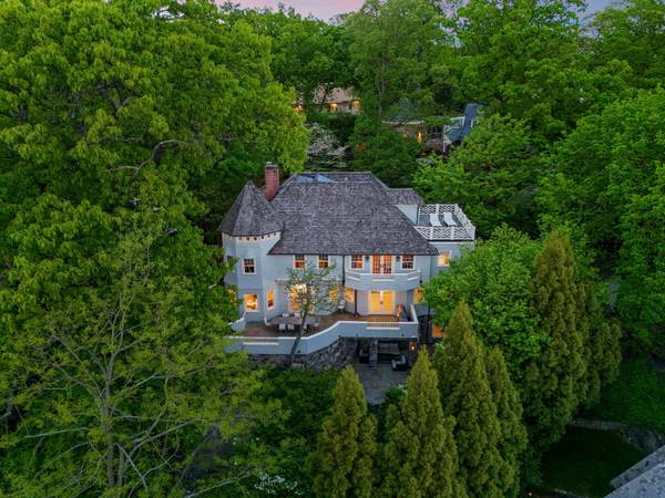 6 Sunset AVE, Bronxville, NY 10708