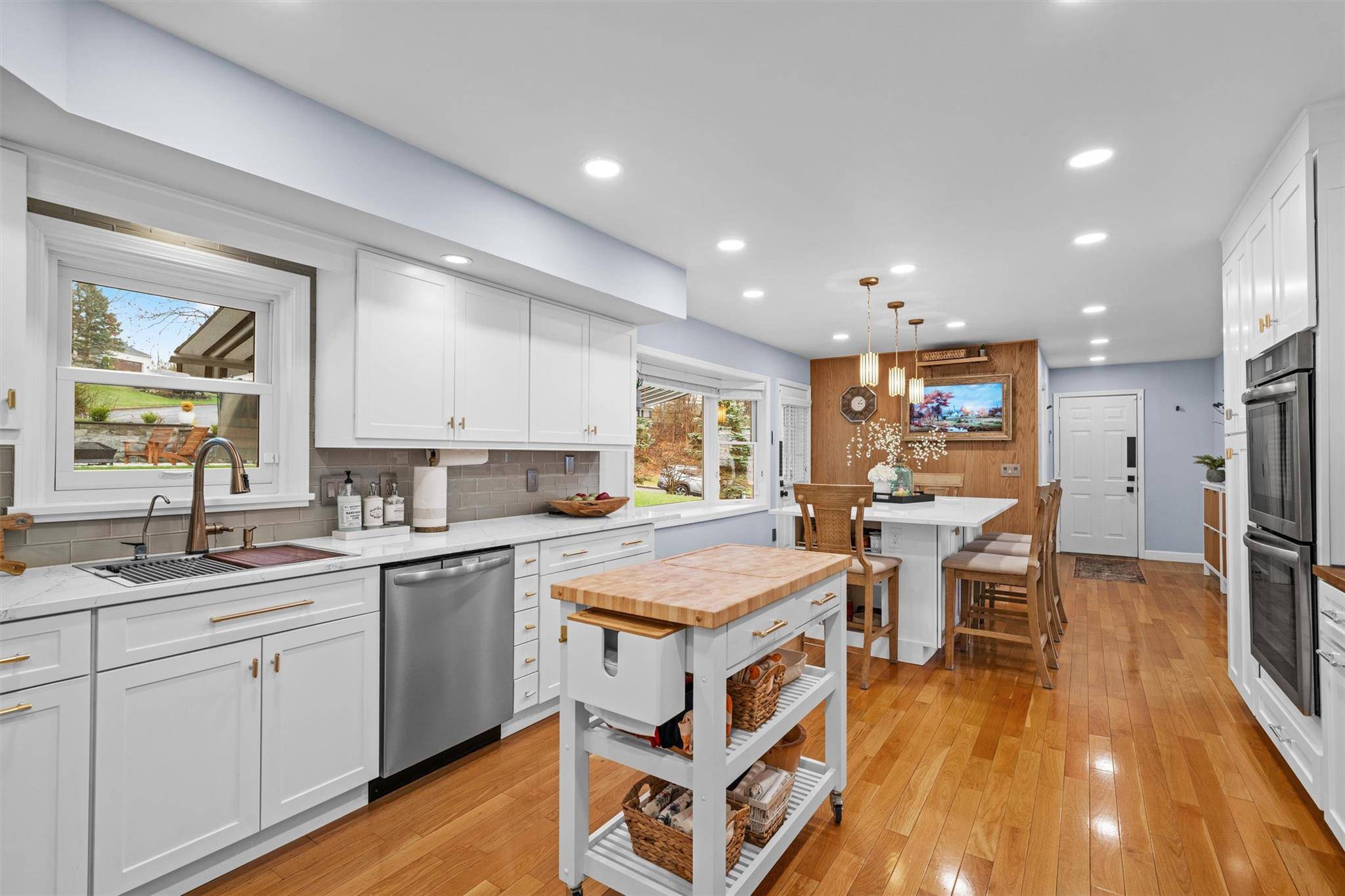 Chester, NY 10918,2 Laura DR