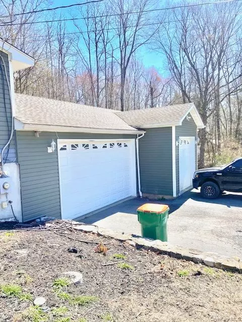 7 Broadview RD, Poughkeepsie, NY 12603