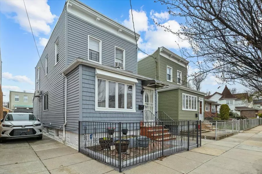 1476 E 95th ST, Brooklyn, NY 11236