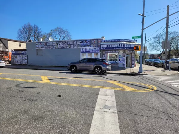 New Hyde Park, NY 11040,271-01 to 271-13 80 AVE