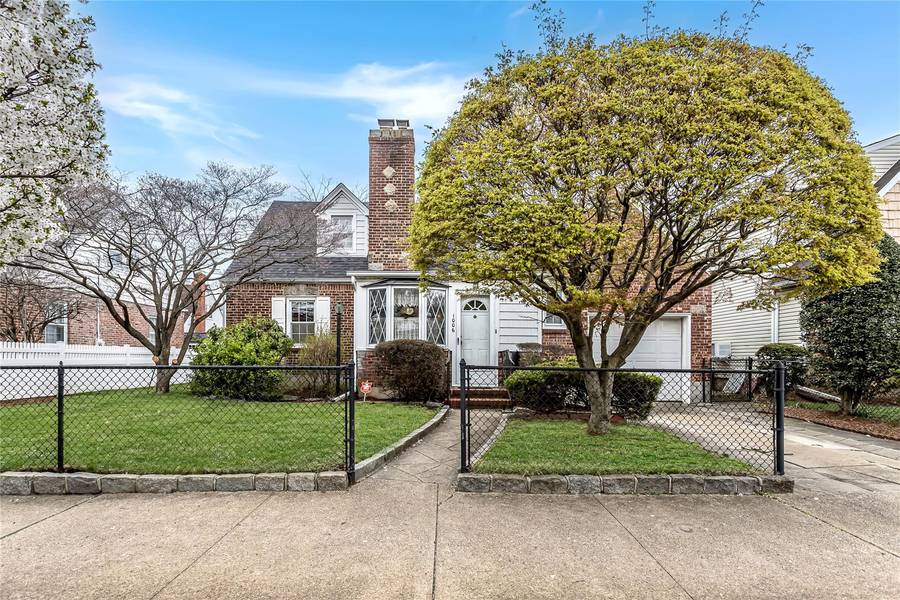 1006 New Hyde Park RD, New Hyde Park, NY 11040