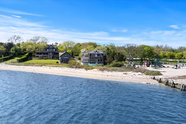 Bellport Village, NY 11713,4 Shore RD