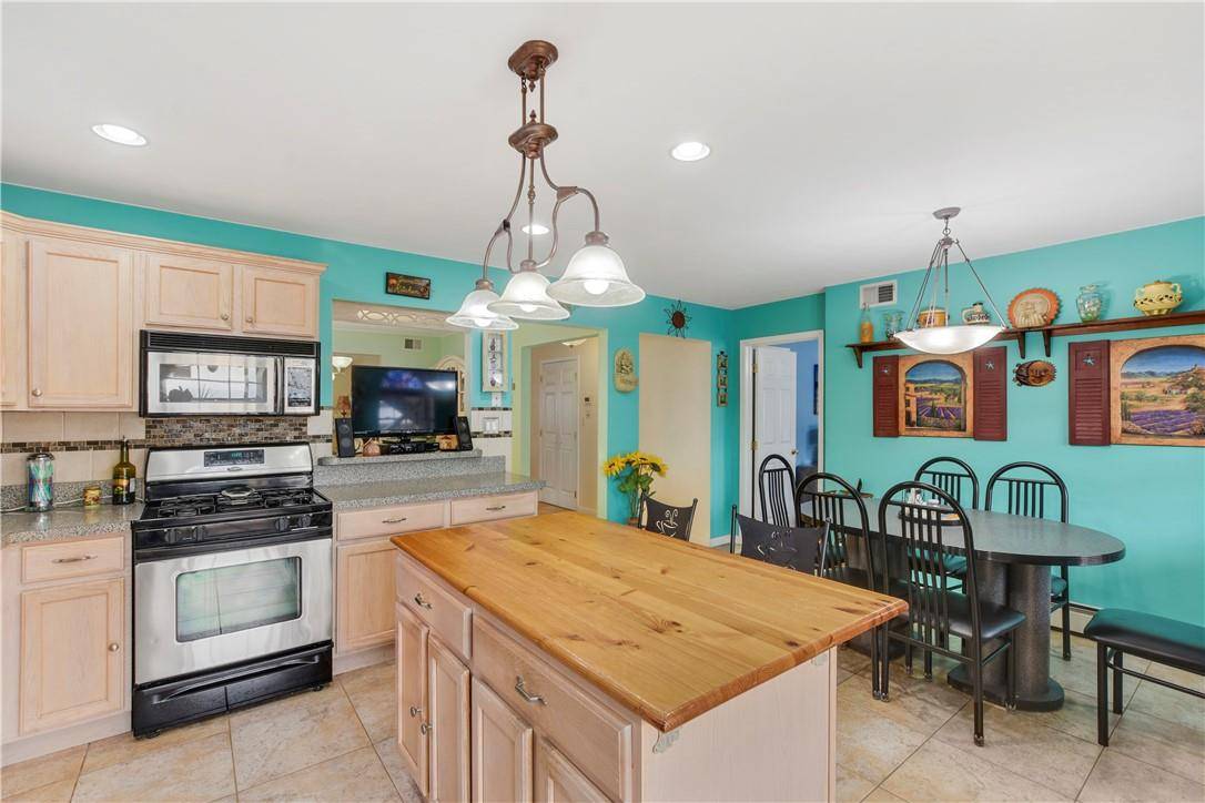 Bronx, NY 10465,824 Wilcox AVE