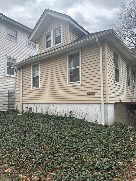 15844 77th AVE, Fresh Meadows, NY 11366