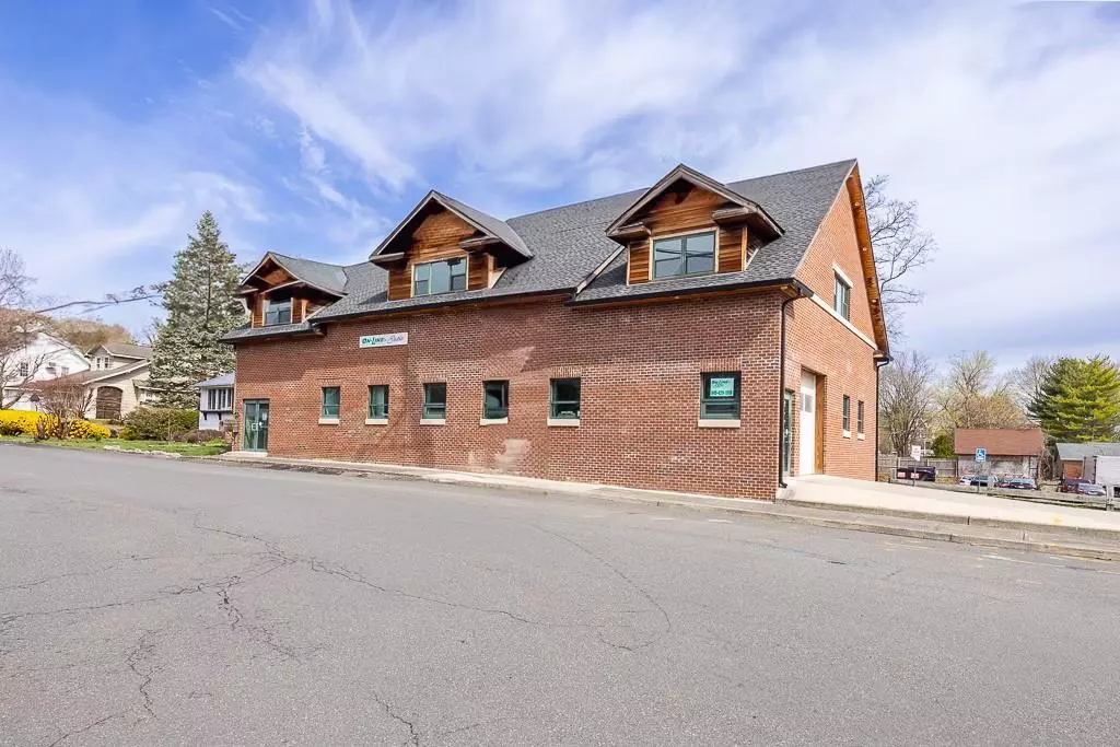 Stony Point, NY 10980,1 Teneyck ST