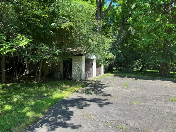 Suffern, NY 10901,268 Cherry LN