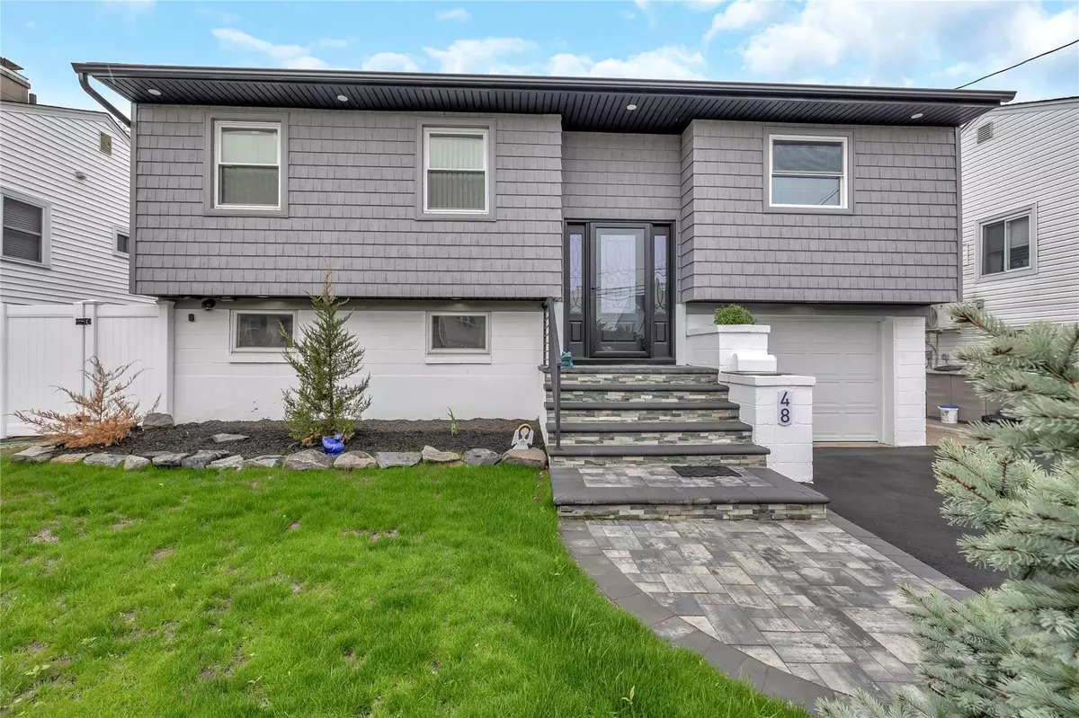 Freeport, NY 11520,48 E 2nd ST