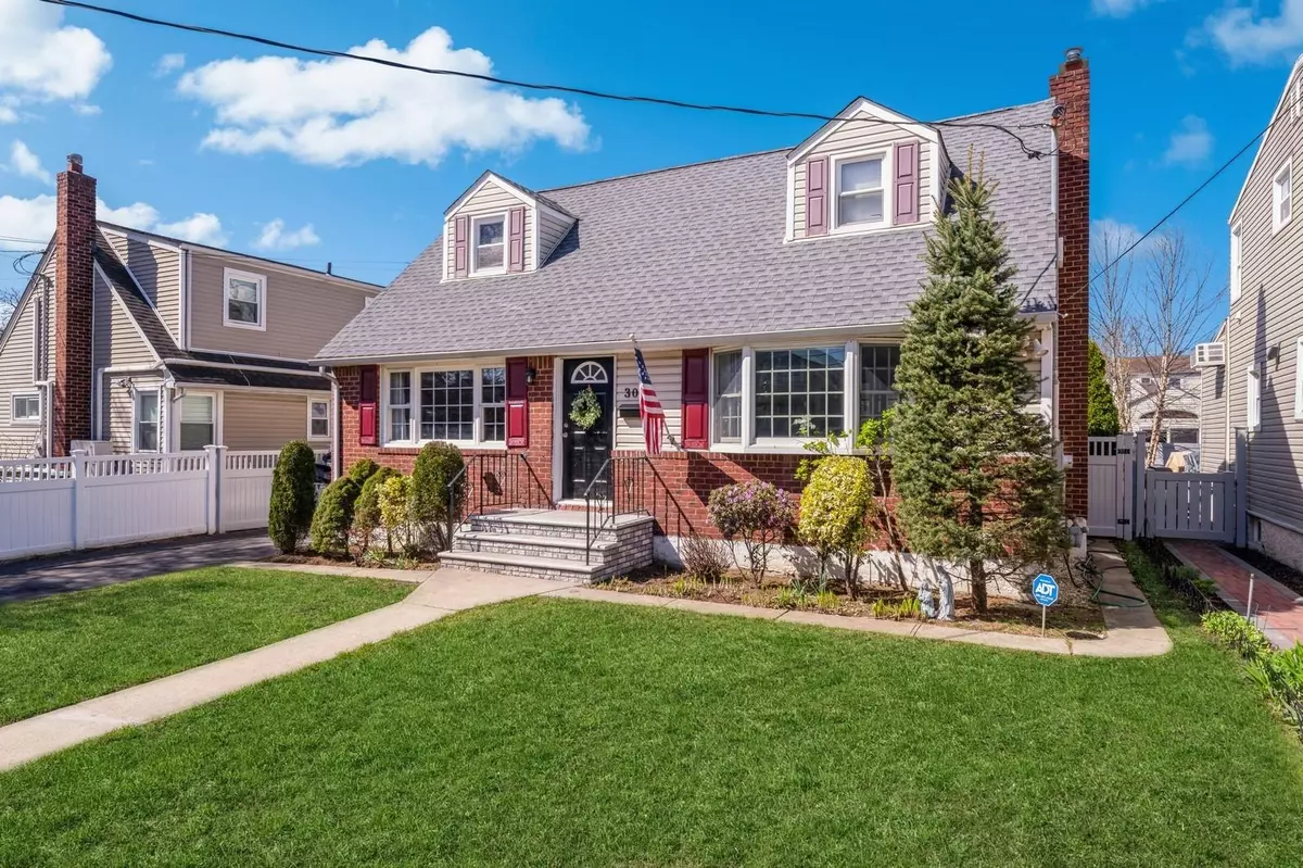 Franklin Square, NY 11010,305 Seidman PL