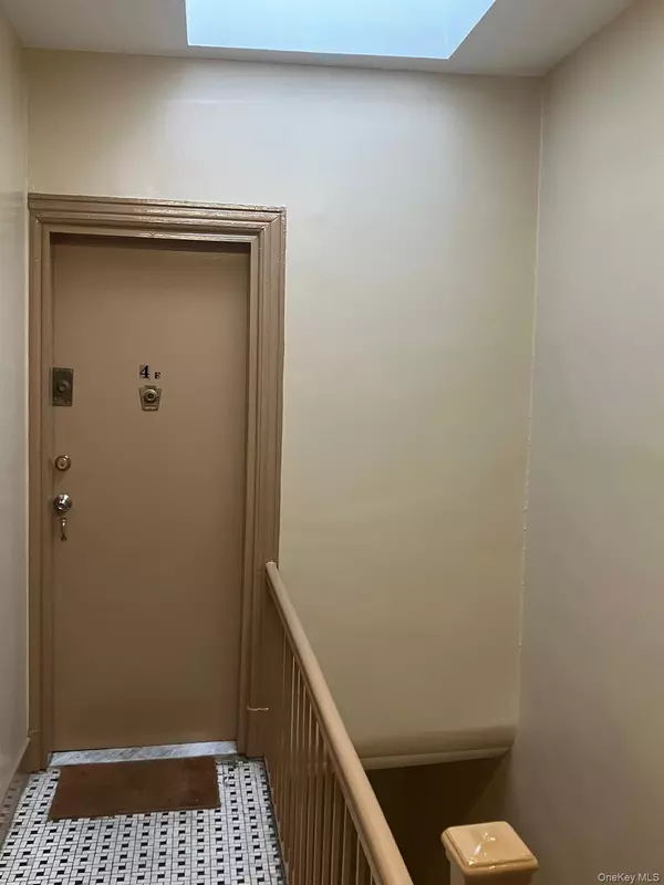 Astoria, NY 11105,20-14 29th St Astoria, 29th., st.