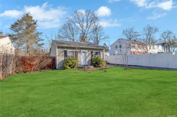 Selden, NY 11784,55 Inwood AVE