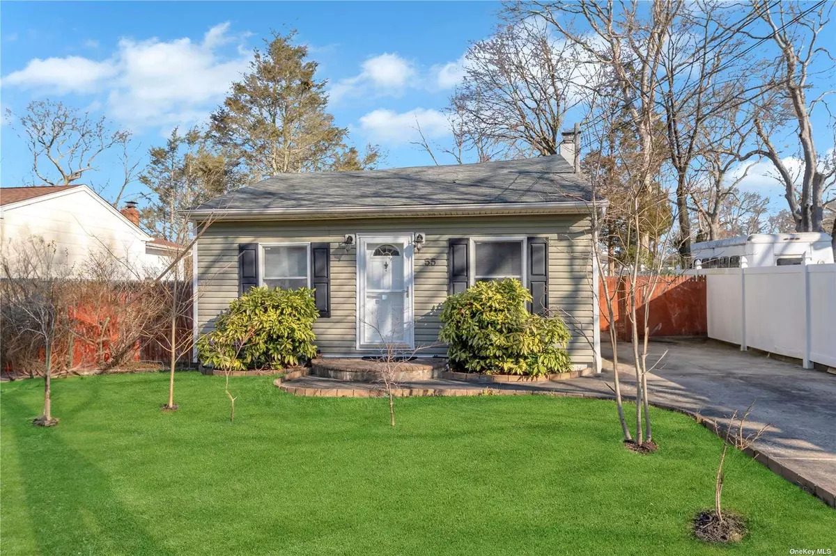 Selden, NY 11784,55 Inwood AVE
