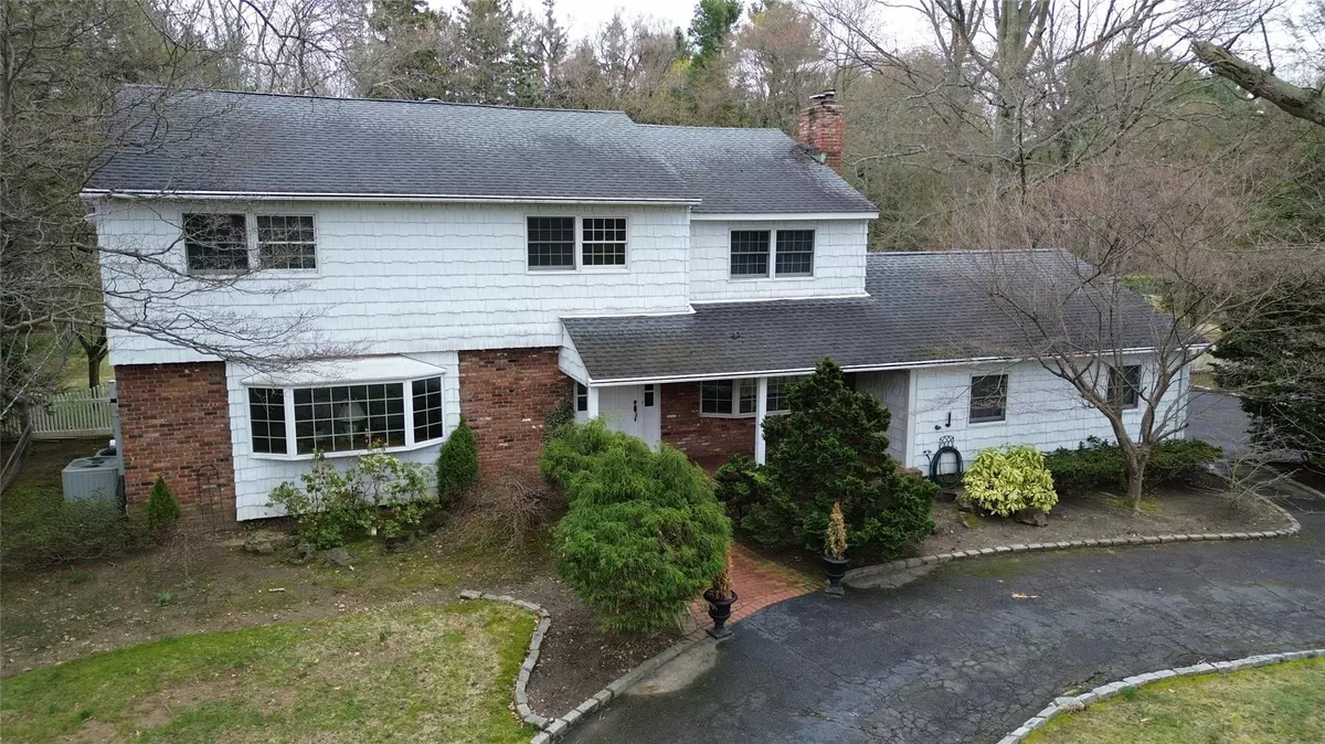 Syosset, NY 11791,62 Cherry LN