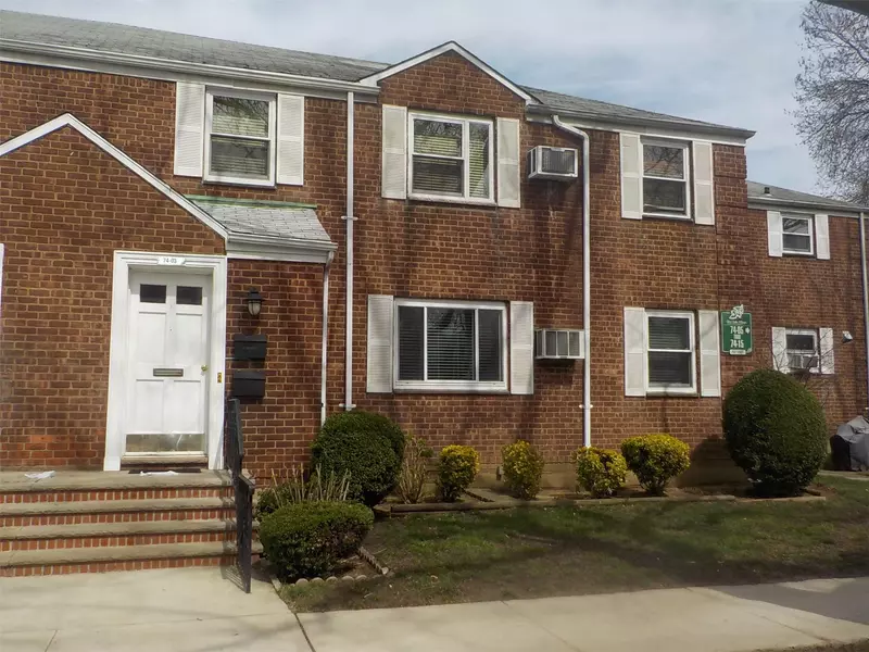 74-03 255th ST #G-1, Glen Oaks, NY 11004