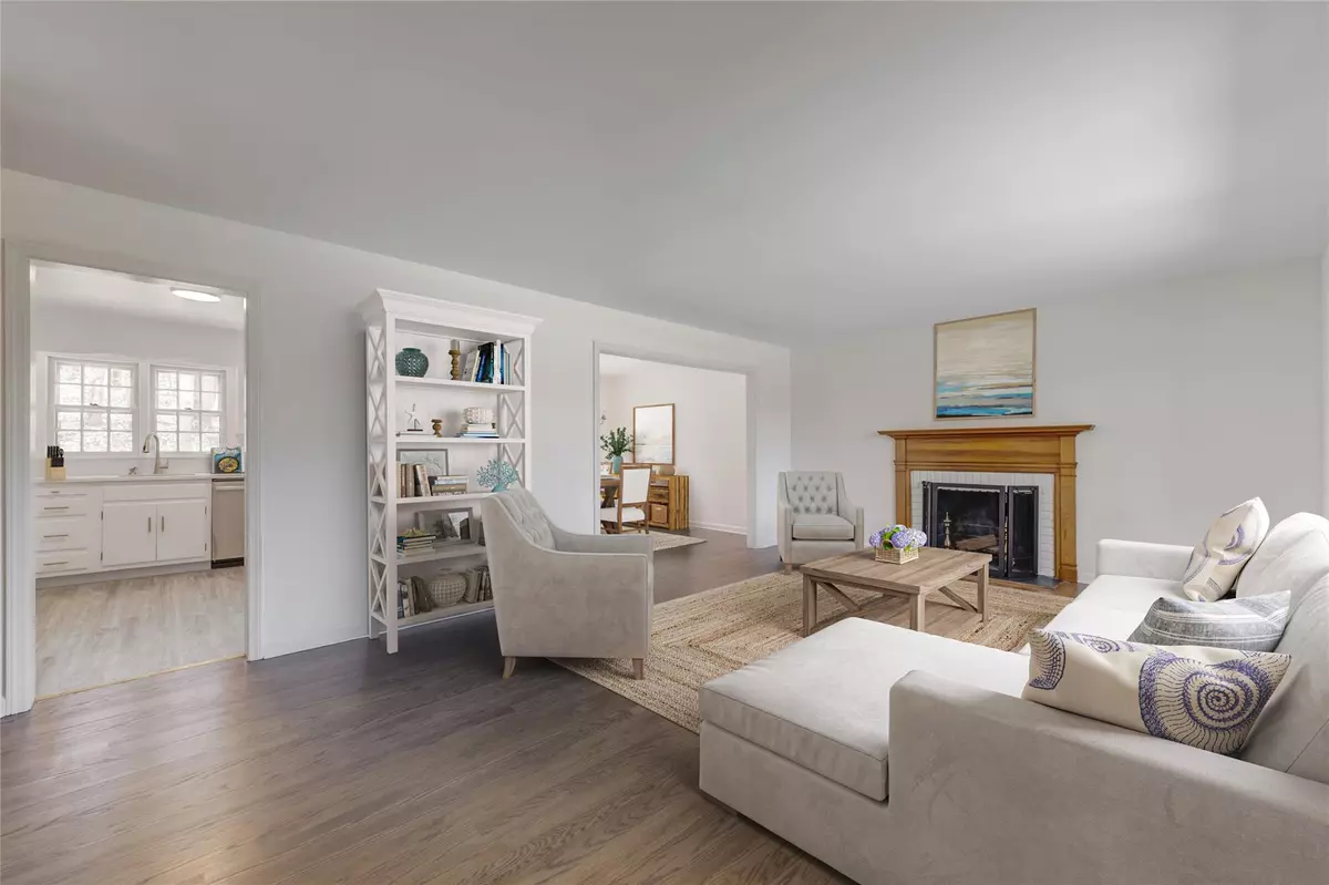 Bayville, NY 11709,126 Bayville AVE