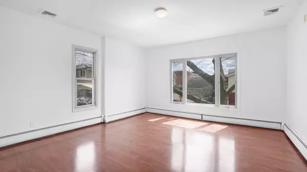 Hollis, NY 11423,197-23 91st RD