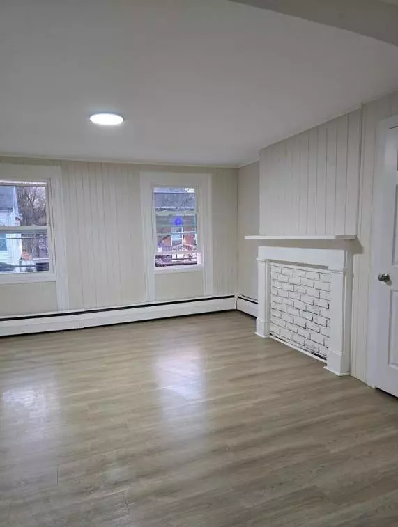 Poughkeepsie, NY 12601,185 Mill ST