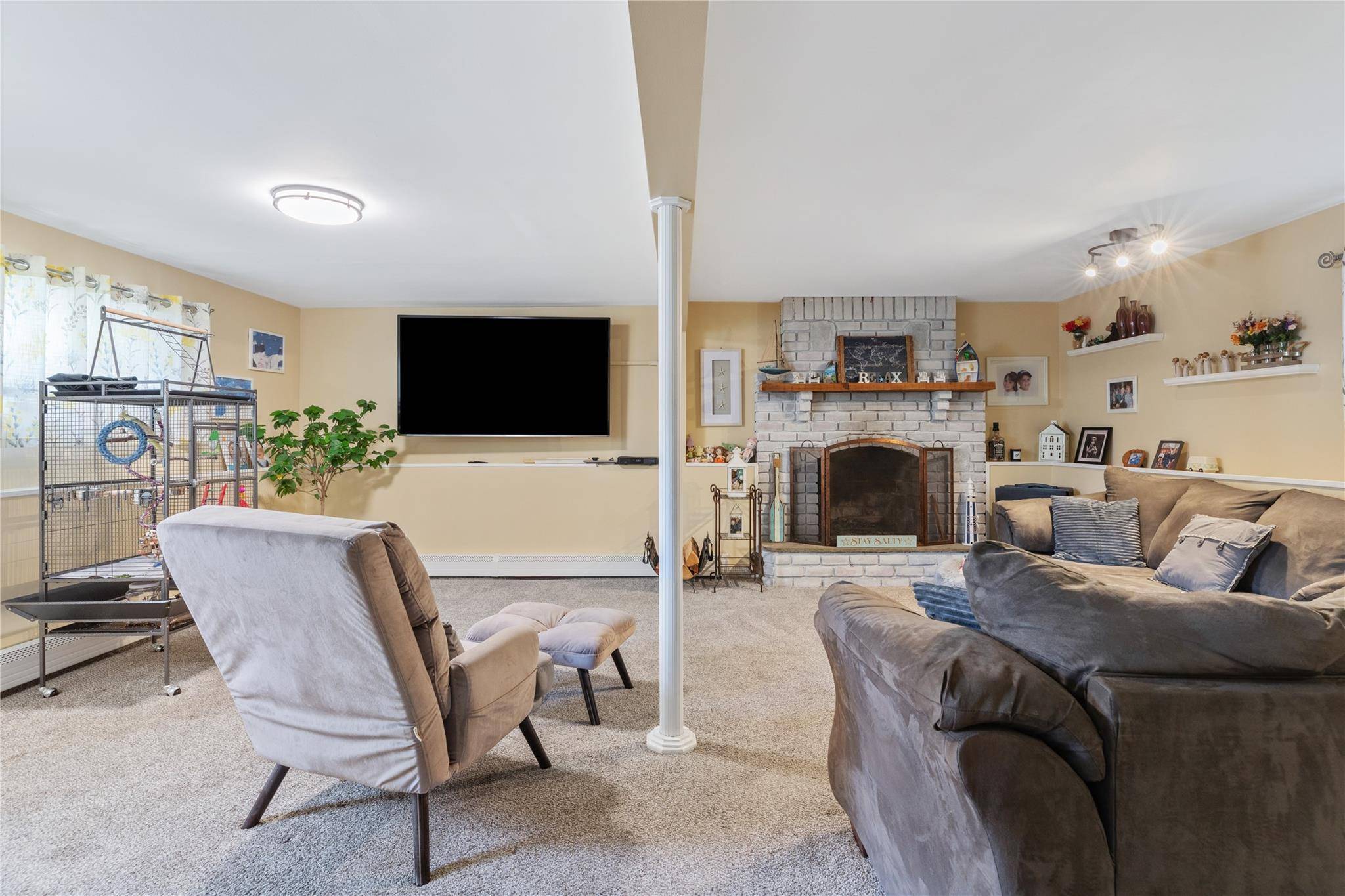 West Islip, NY 11795,795 Bay Shore AVE