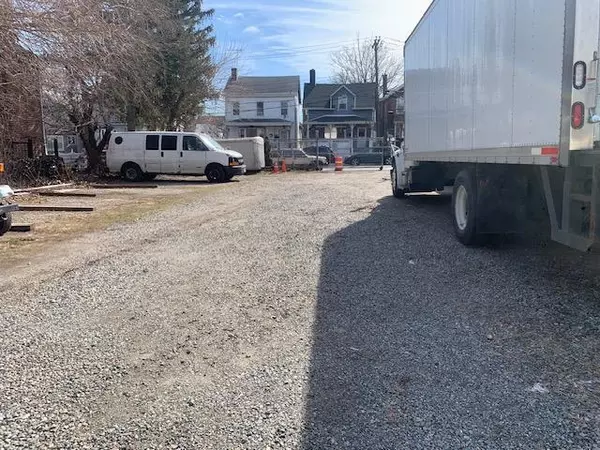 Bronx, NY 10461,3369 E Tremont AVE