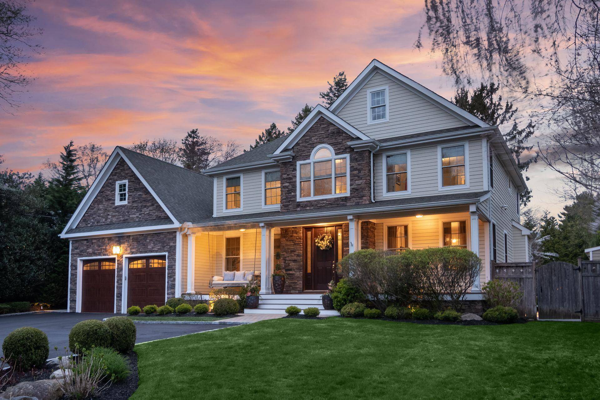 Huntington, NY 11743,12 Saint Andrews DR