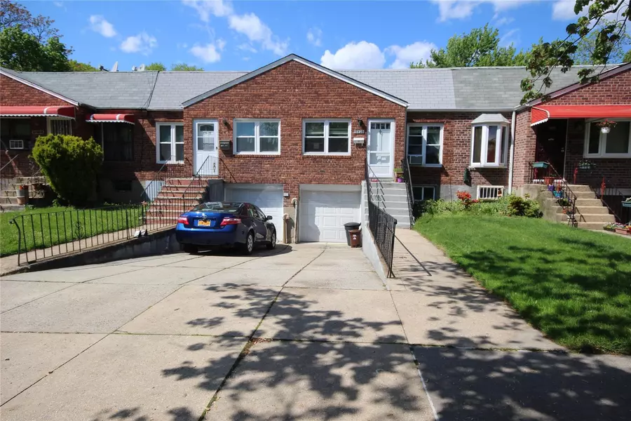 175-29 Peck AVE, Flushing, NY 11365-1129