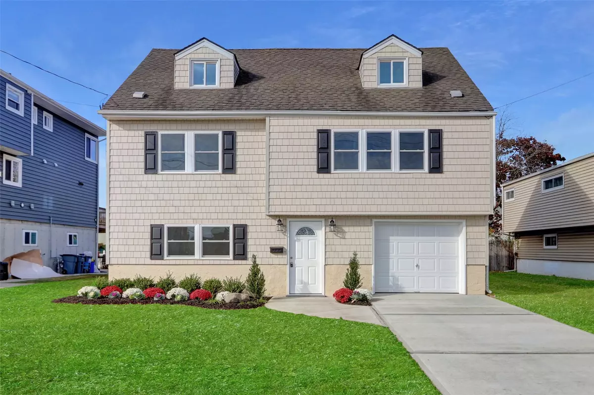 Freeport, NY 11520,626 S Ocean AVE