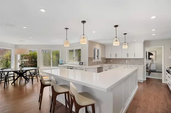 Pleasantville, NY 10570,117 Deerfield LN