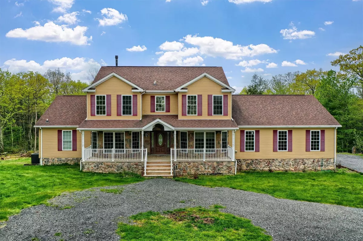 Wurtsboro, NY 12790,67 Pine Lake DR